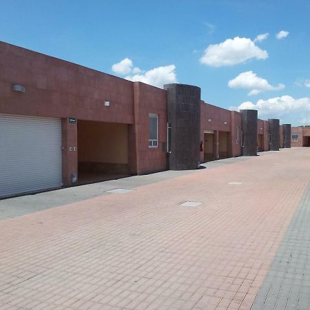 Motel Paraiso Suites Querétaro Екстериор снимка